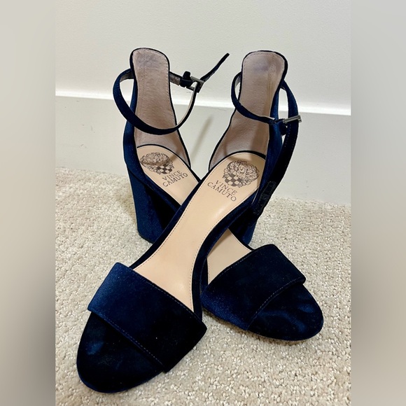 Blue Velvet Vince Camuto Block Heels - Picture 1 of 3